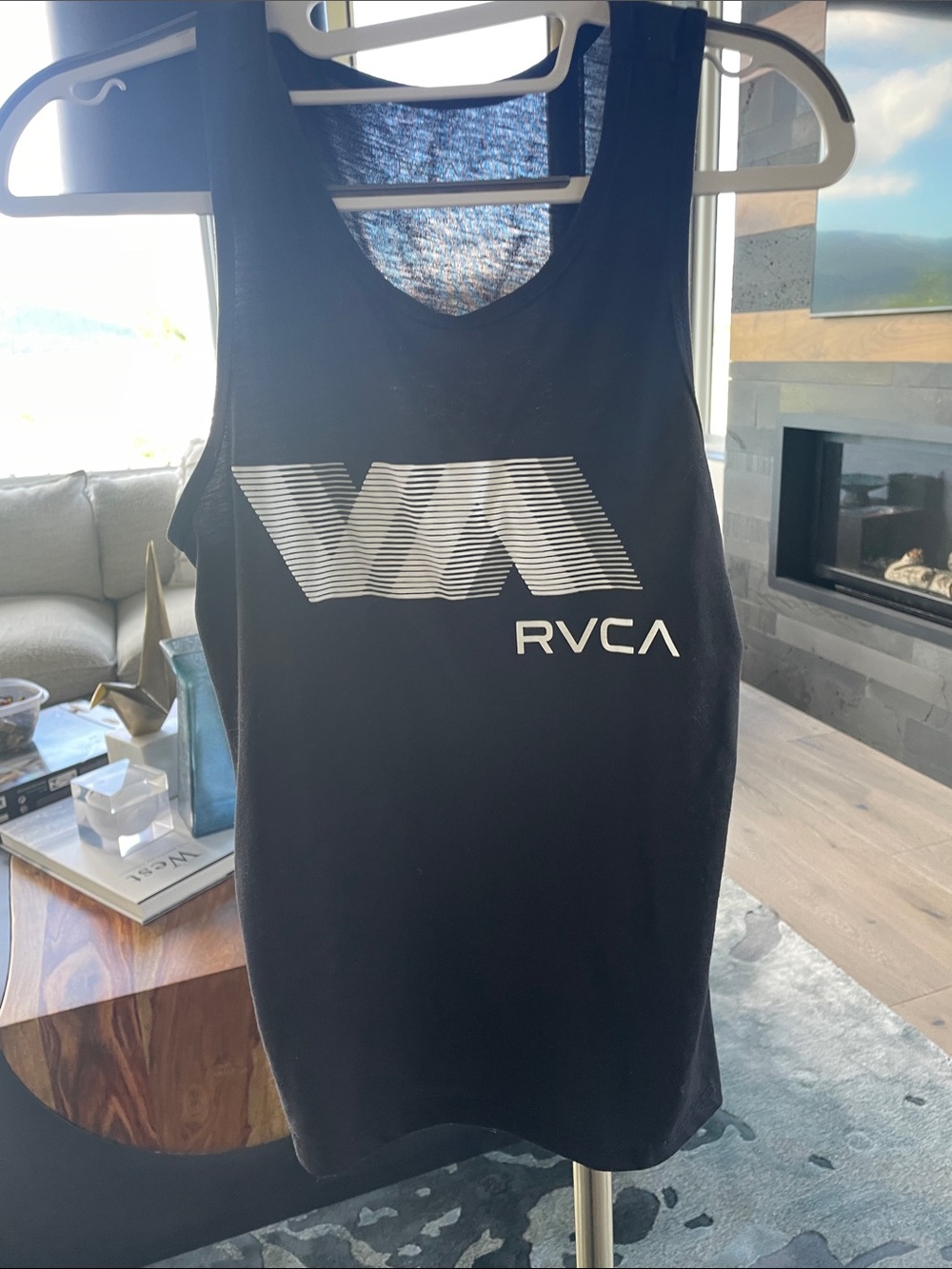 RVCA youth large Black Graphic Tank